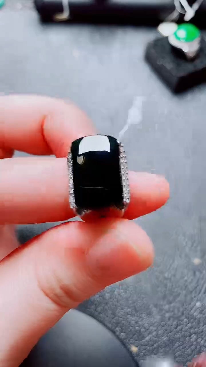 银S925镶嵌戒指翡翠111