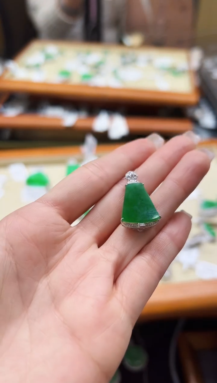 【闪购商品】翡翠颈饰18K金镶嵌DFZ0215-112