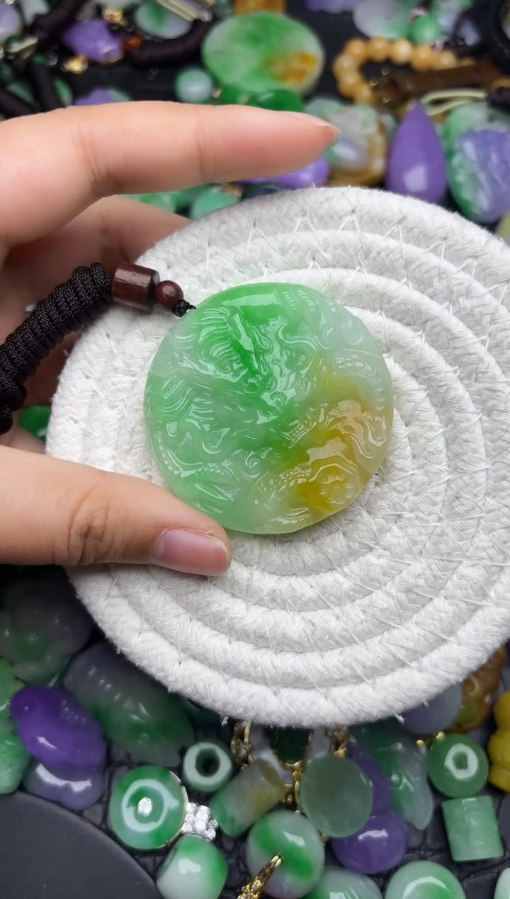 颈饰未镶嵌翡翠缅甸翡翠吊坠