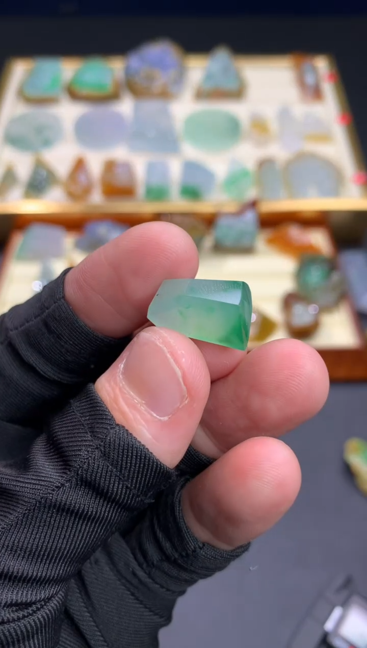 【闪购商品】定制翡翠未镶嵌          