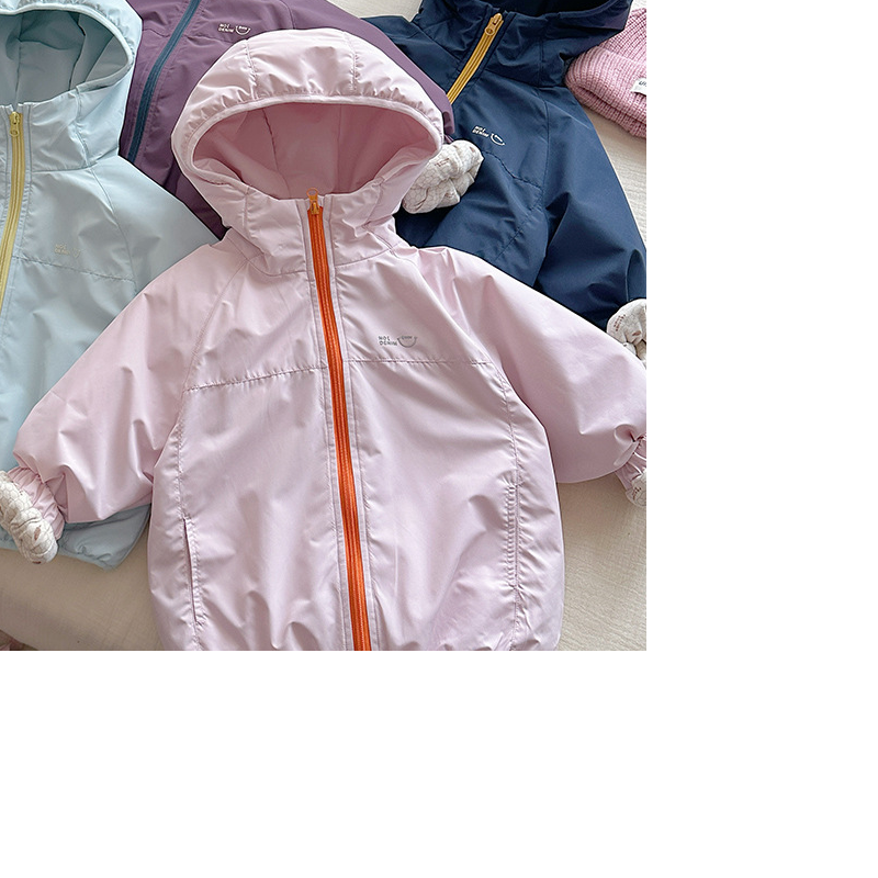 小软壳儿童冲锋衣外套2025秋冬新款洋气女童夹克加绒加厚上衣棉服