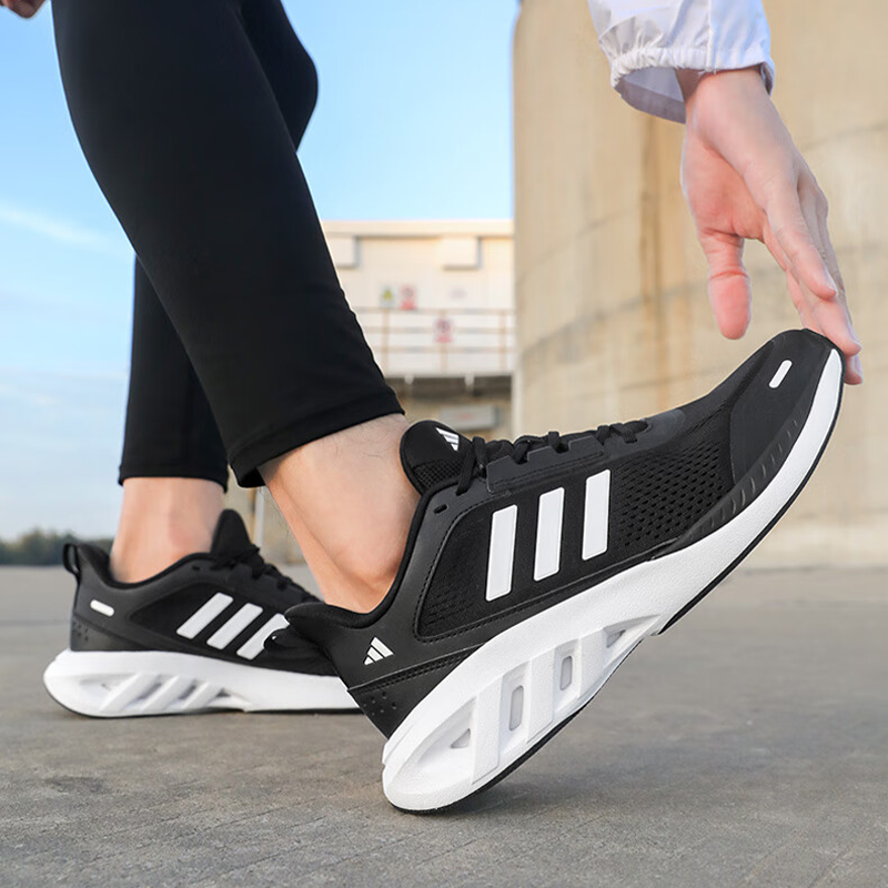 adidas/阿迪达斯夏季男鞋跑步鞋休闲鞋低帮网面跑鞋透气运动鞋033