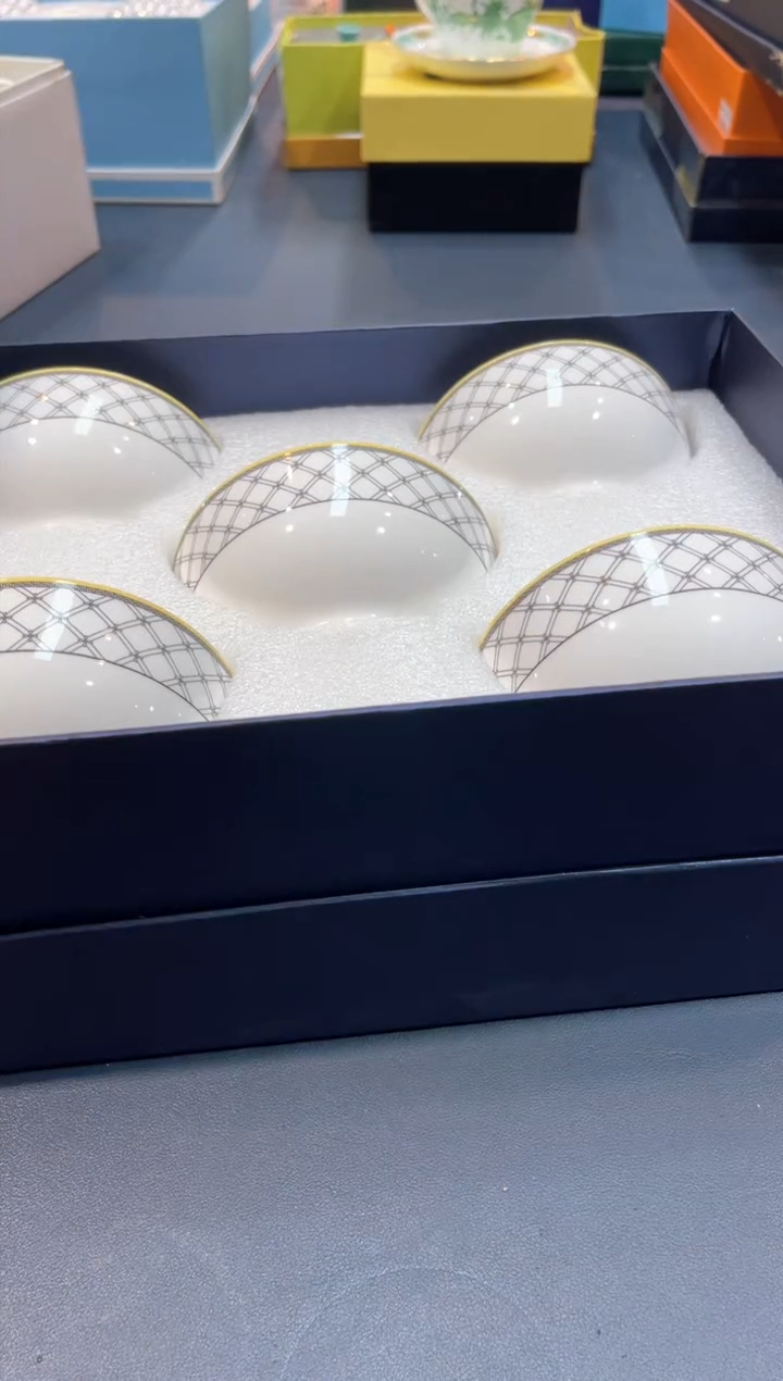 【闪购商品】碗HT157全场正品，京东包邮