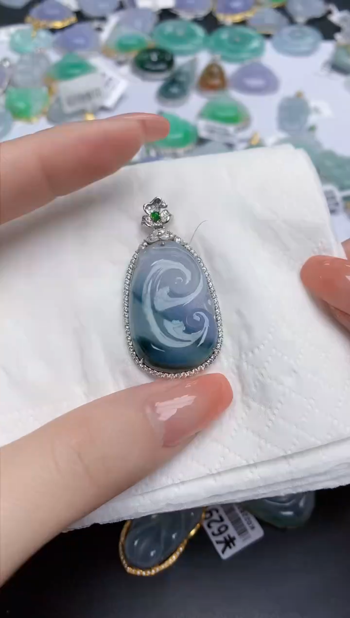 【闪购商品】翡翠颈饰18K金镶嵌天然缅甸翡翠A货