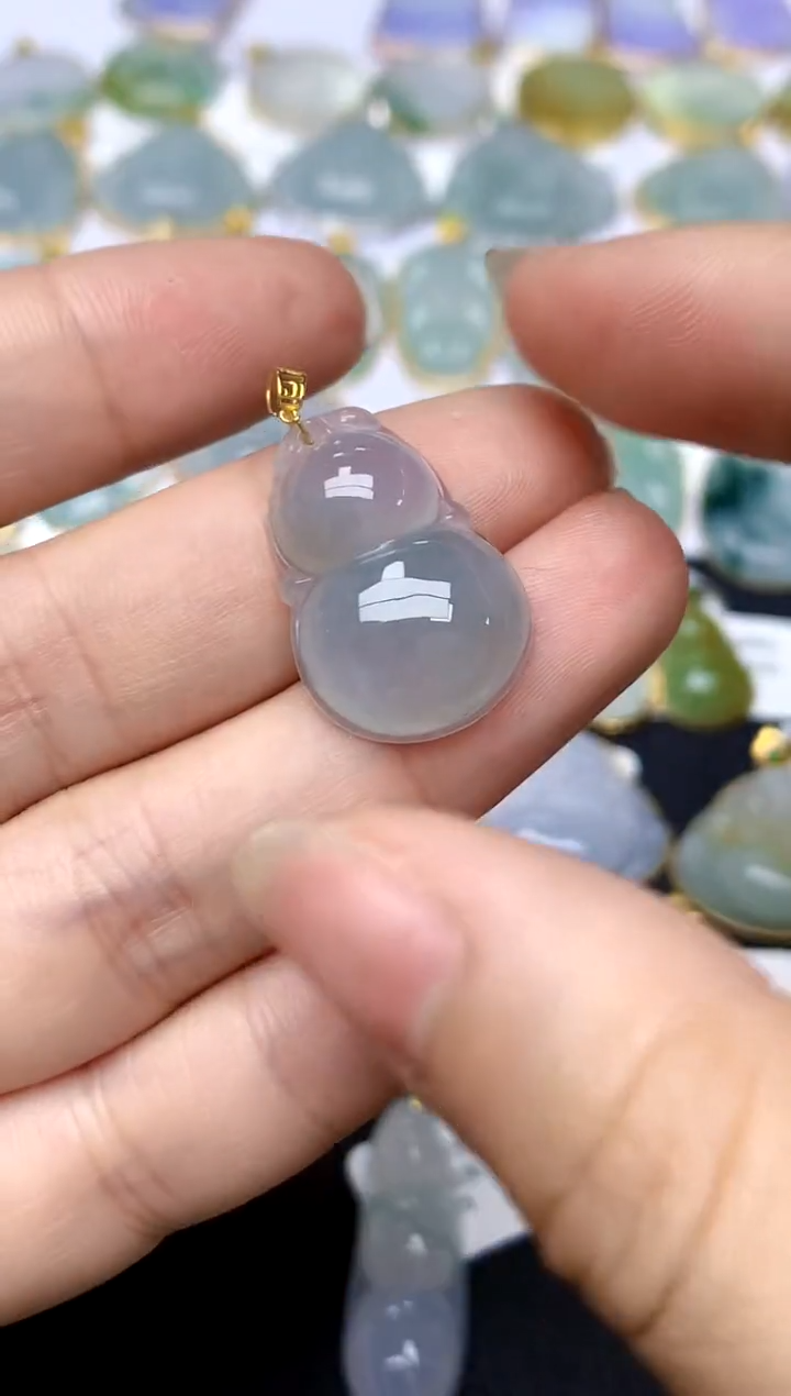 翡翠18K金镶嵌颈饰天然A货翡翠