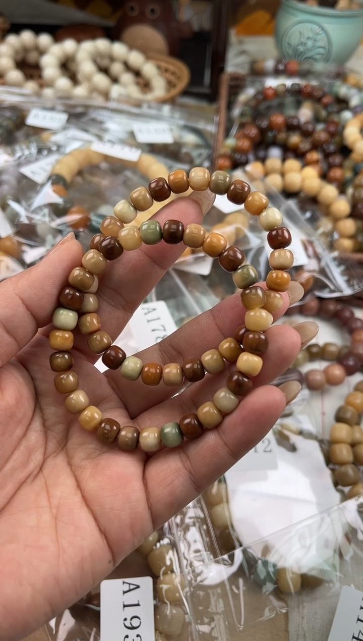 手串菩提根/象牙果a146 卡0.8 龙脊微瑕