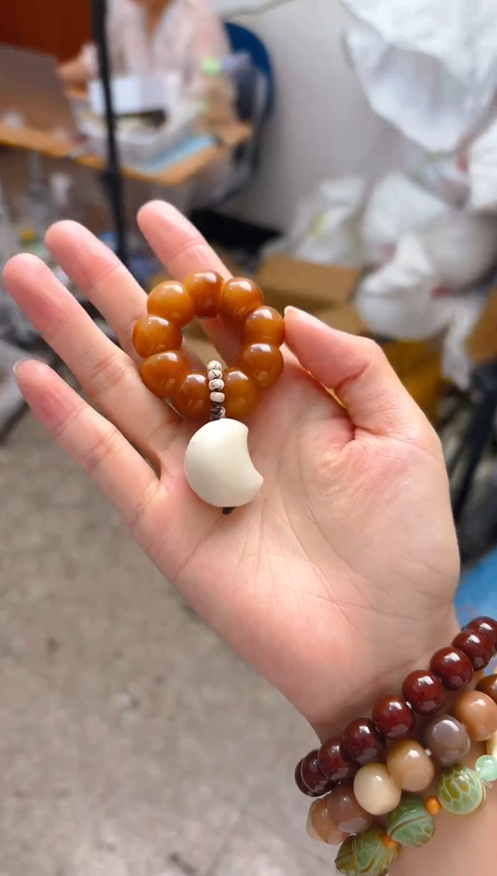 吊坠菩提根/象牙果栗子手捻带月呀