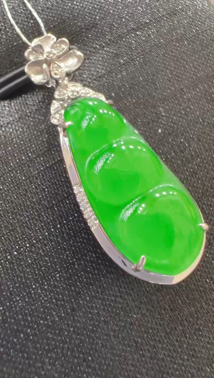 【闪购商品】翡翠吊坠(不含链)18K金镶嵌               