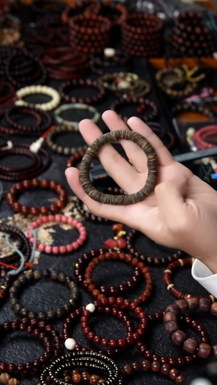 沉香手串SG035 海南莺歌绿棋楠8mm药片 多样性发其一