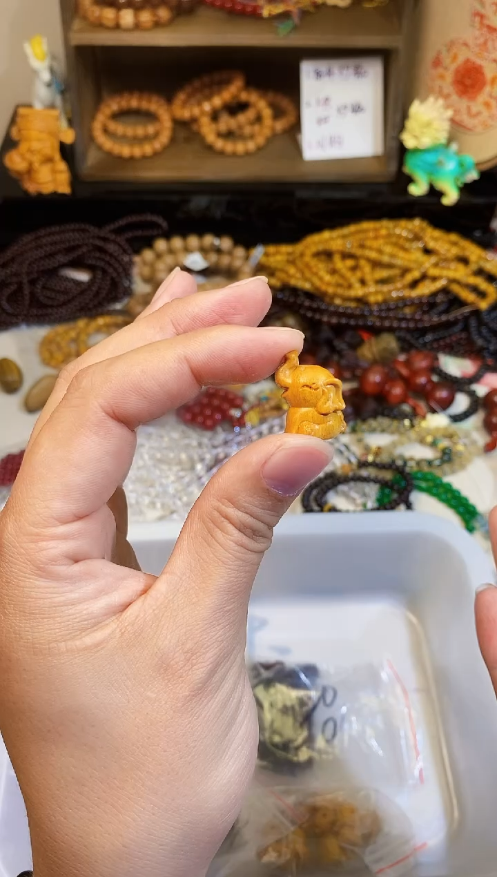 【闪购商品】非洲檀香散珠吉象