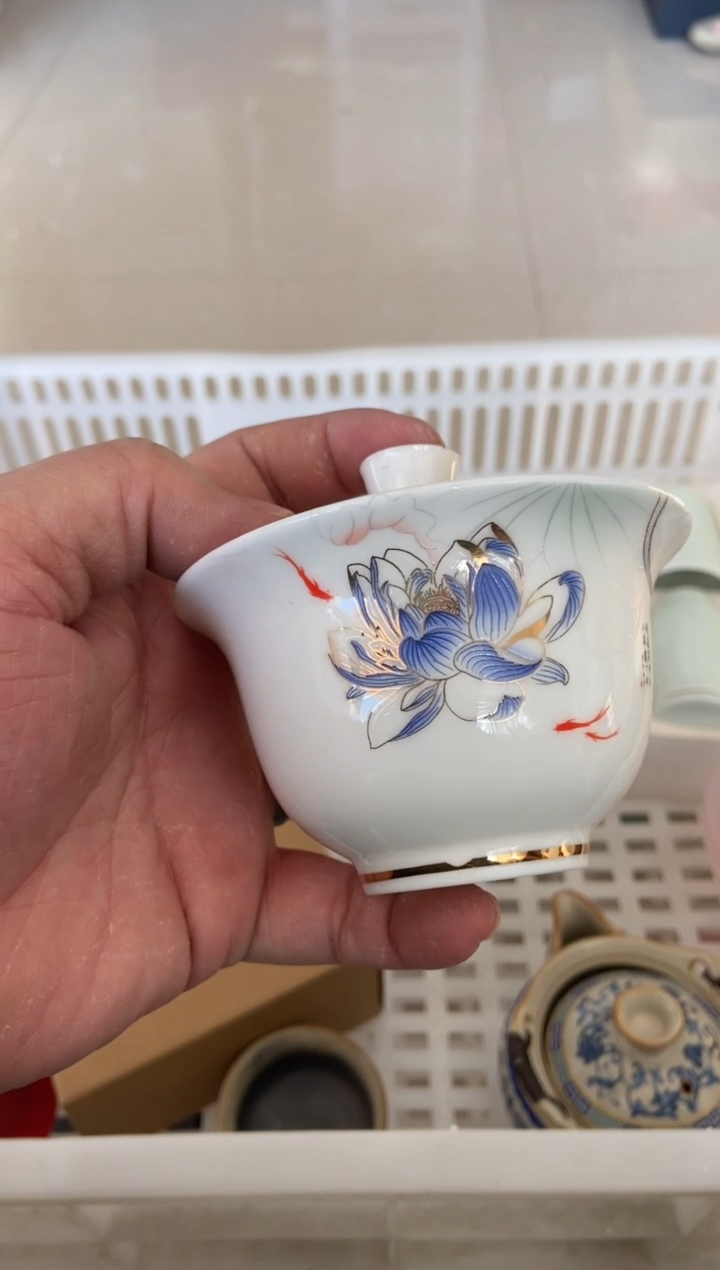 杯子瓷无运费险有瑕疵的摄影的产品有使用过的痕迹有点脏介意勿拍