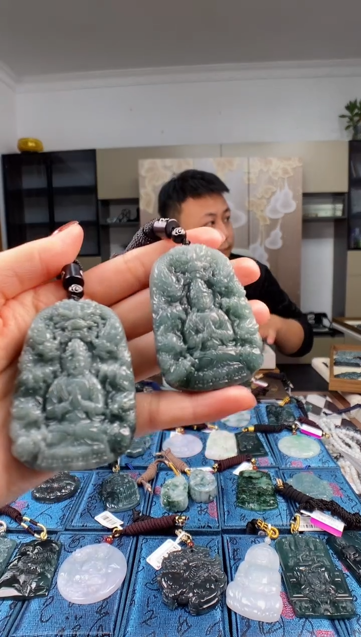 颈饰未镶嵌翡翠多样性发其一