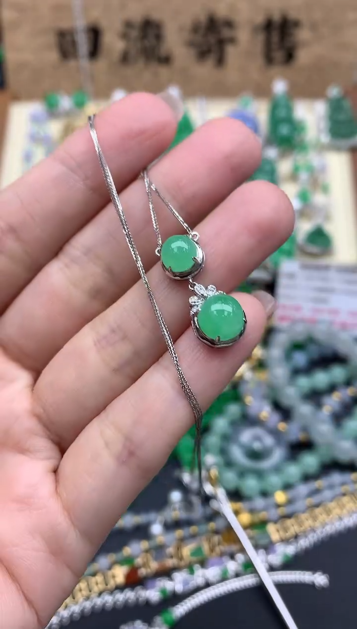 【闪购商品】翡翠颈饰18K金镶嵌470-中国好珍宝