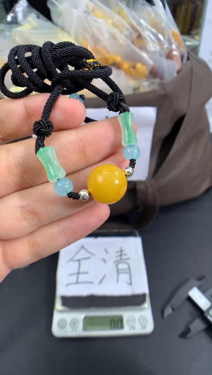 蜜蜡未镶嵌珠宝奇石1