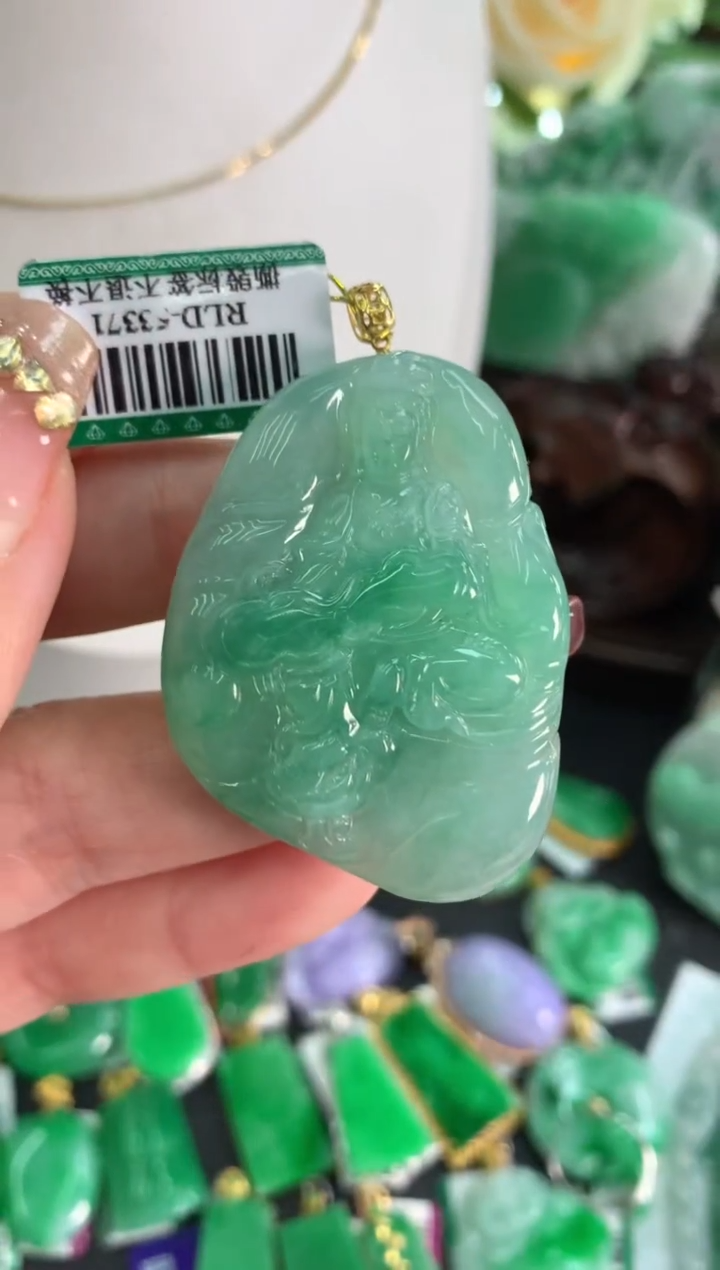 【闪购商品】翡翠吊坠(不含链)18K金镶嵌挂件