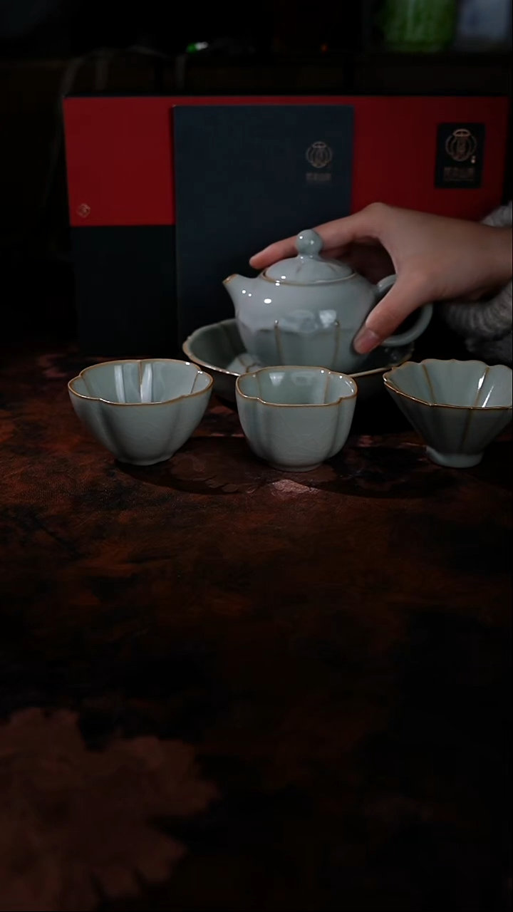 梵汝山房-蝶恋5入一壶三杯套组象牙青