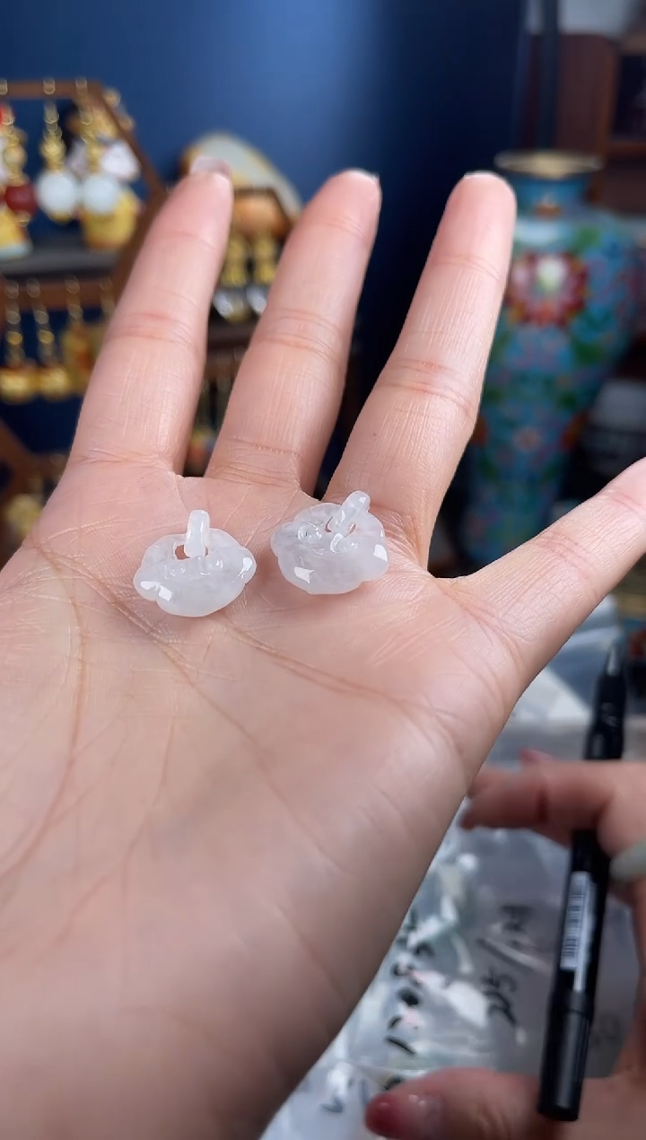 未镶嵌挂件翡翠小****孩，120835