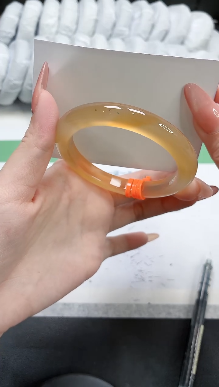 石英质玉手镯未镶嵌227-56香槟