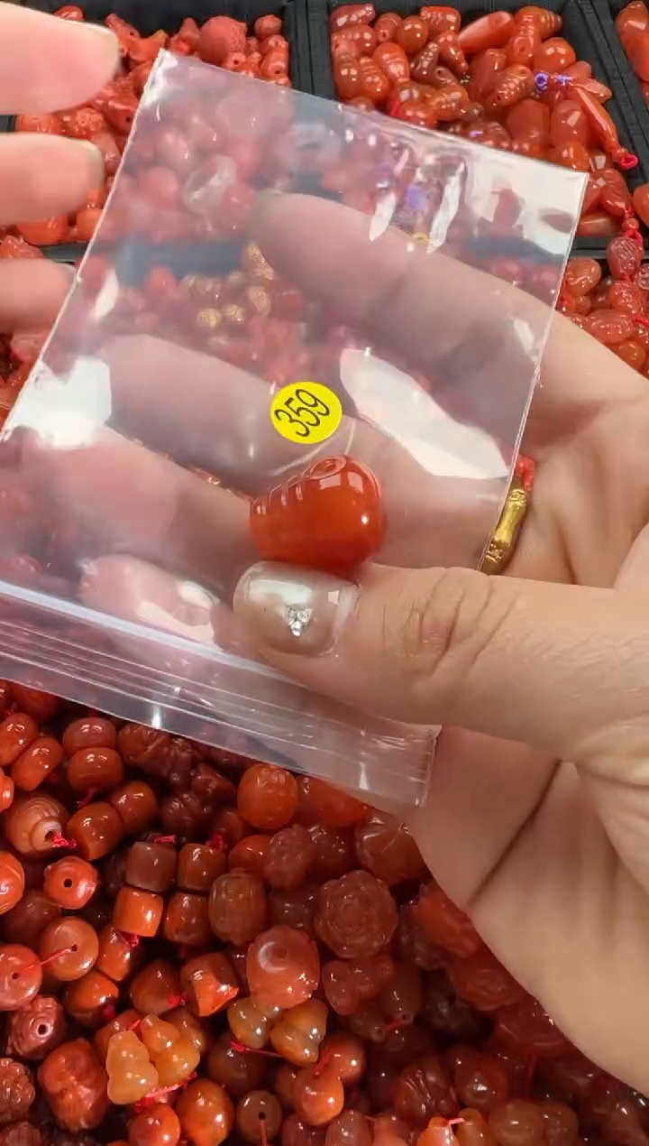 【闪购商品】南红玛瑙颈饰未镶嵌1