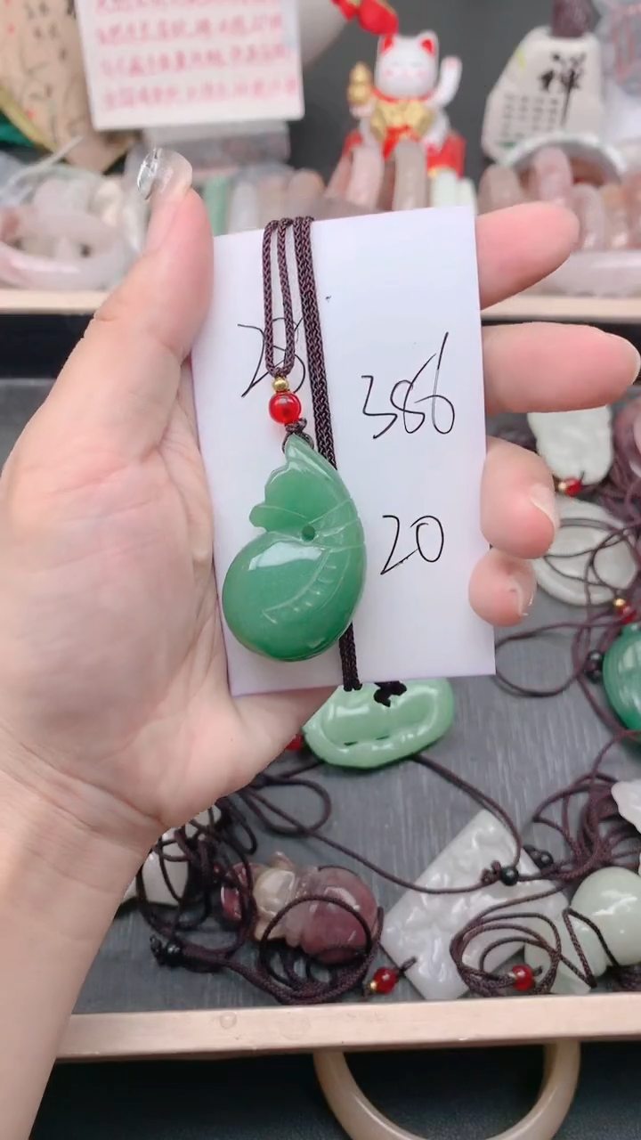 未镶嵌手镯石英质玉386