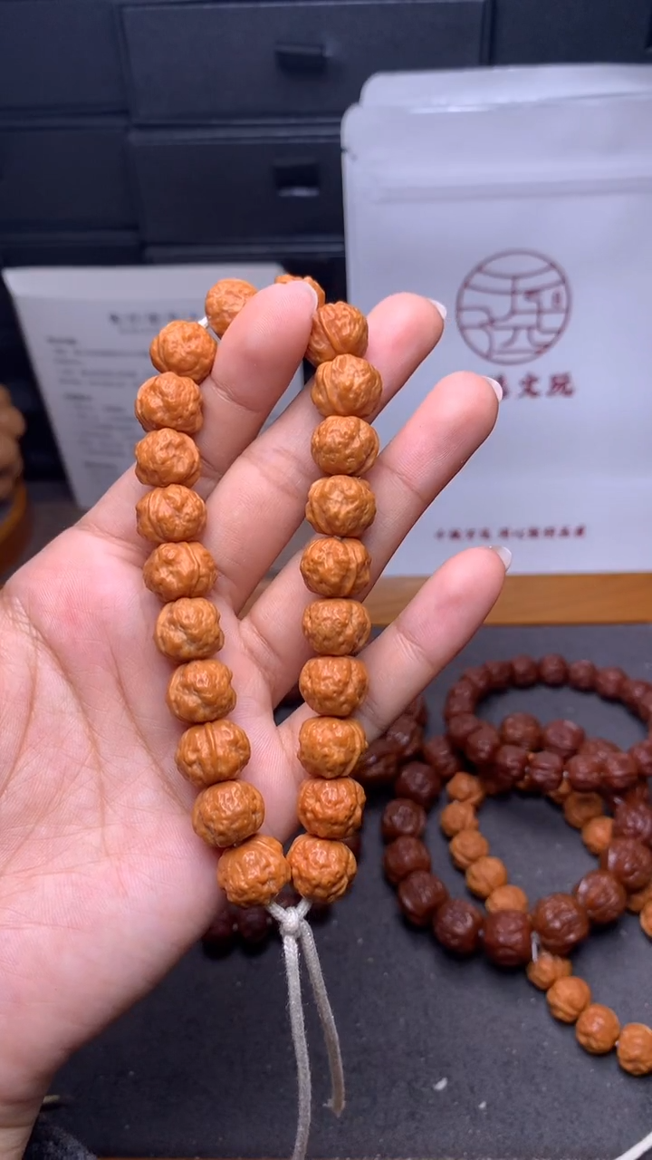 【闪购商品】猴头核桃手串1112蟾宗手持