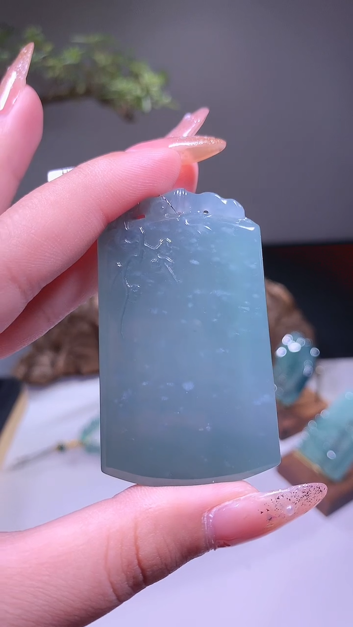 翡翠未镶嵌吊坠(不含链)天然A货翡翠-无事牌