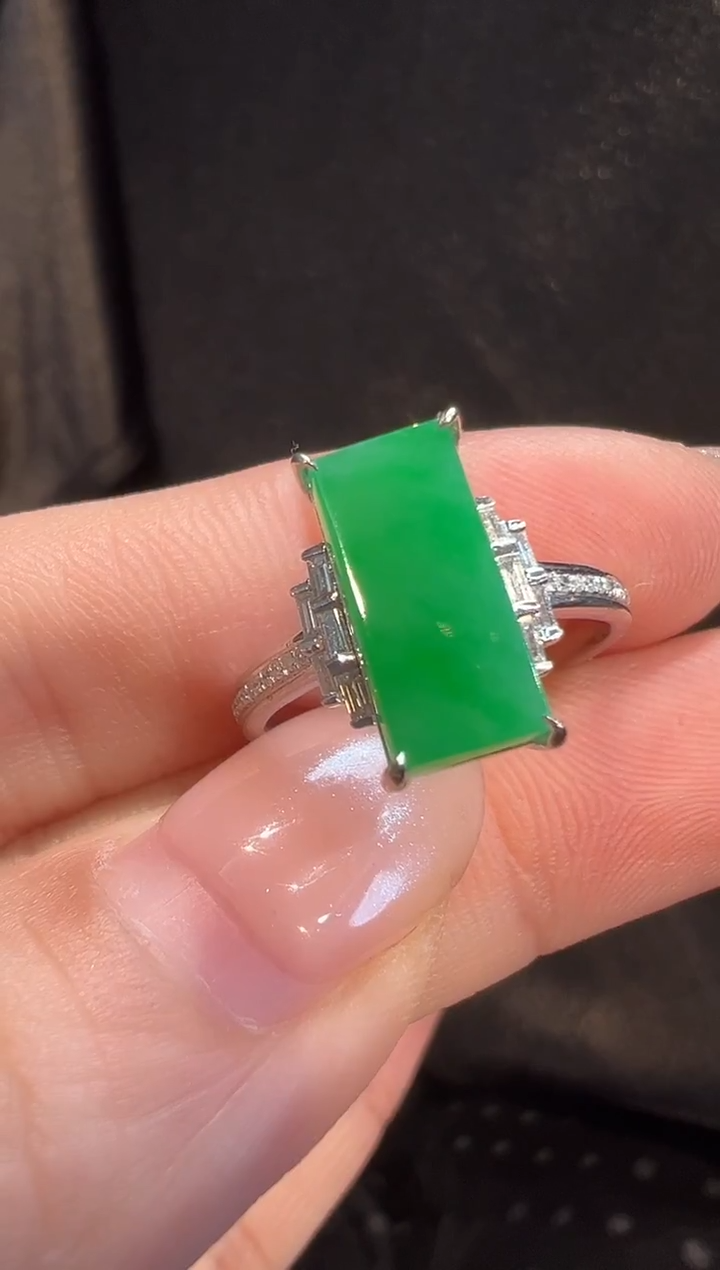 18K金镶嵌戒指翡翠AL6