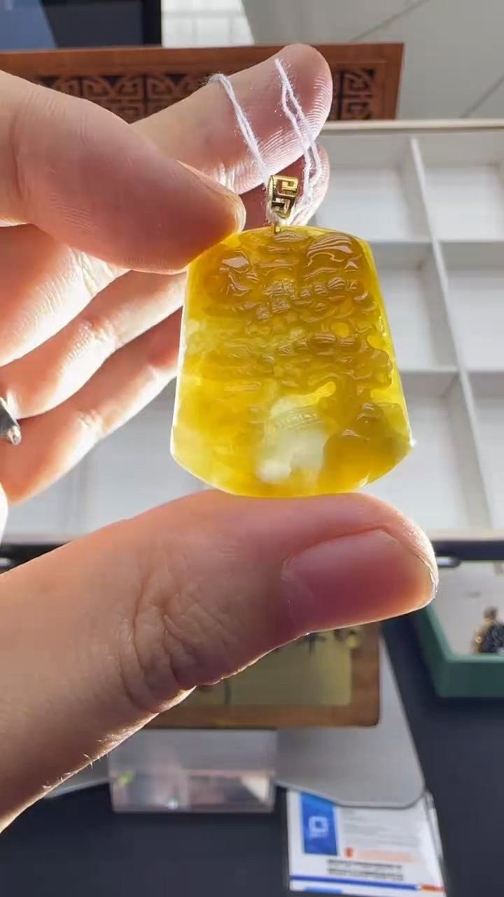 【闪购商品】翡翠挂件18K金镶嵌A货翡翠多样性孤品