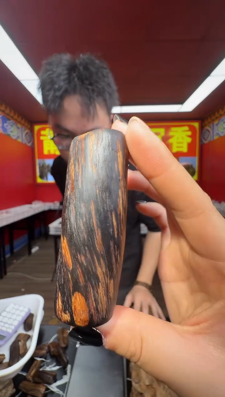 沉香吊坠d68达拉干多样性发一