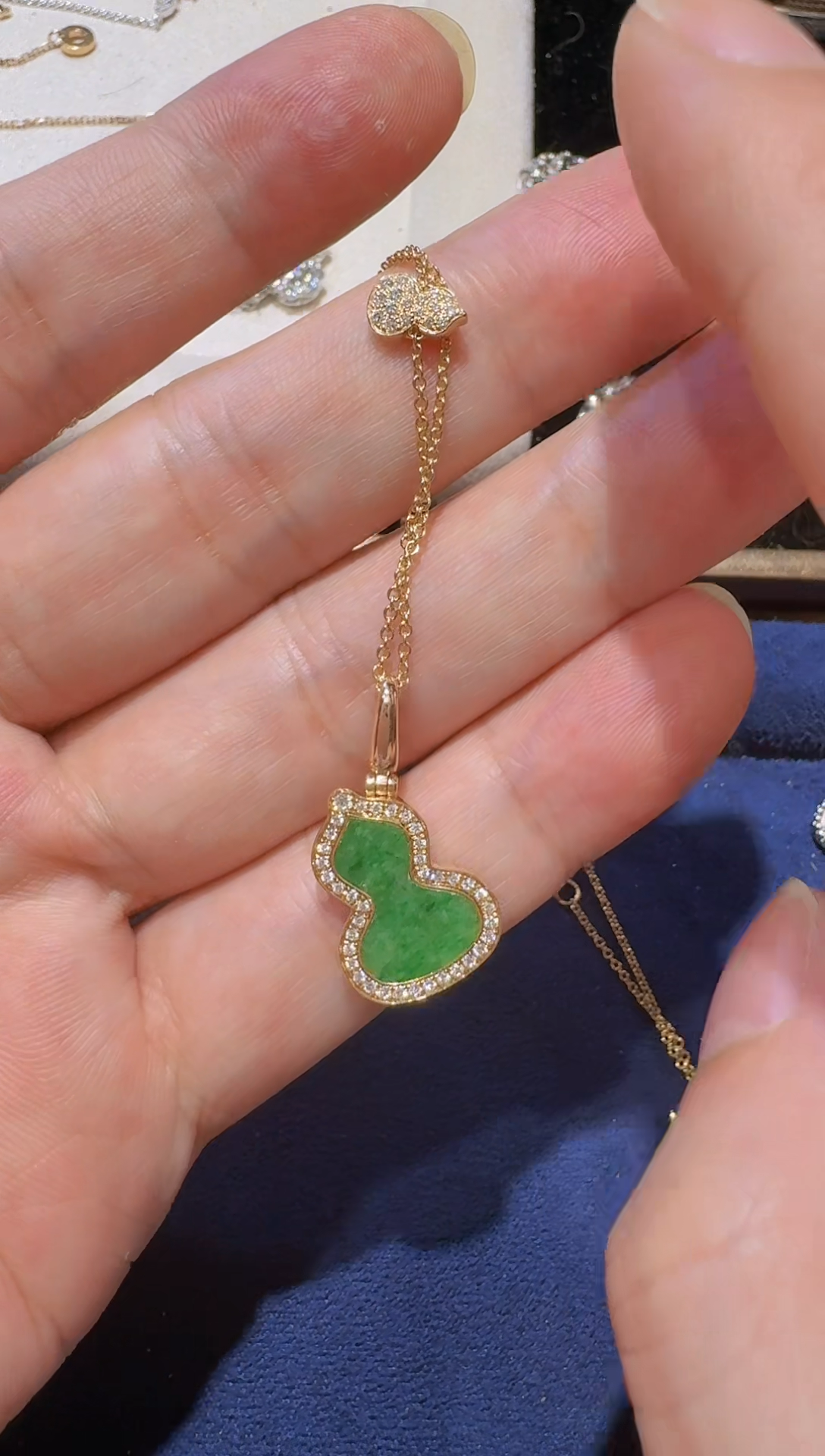 【闪购商品】钻石颈饰18K金镶嵌项链