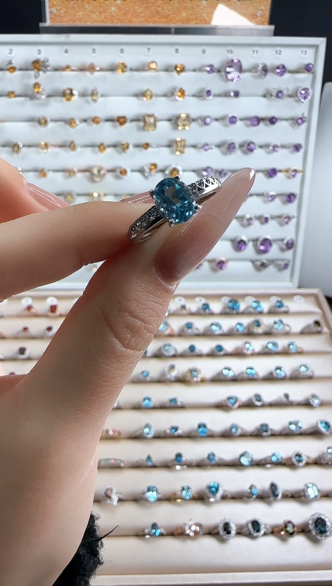 【闪购商品】托帕石戒指银S925镶嵌经典瑞士蓝天然托帕石戒指