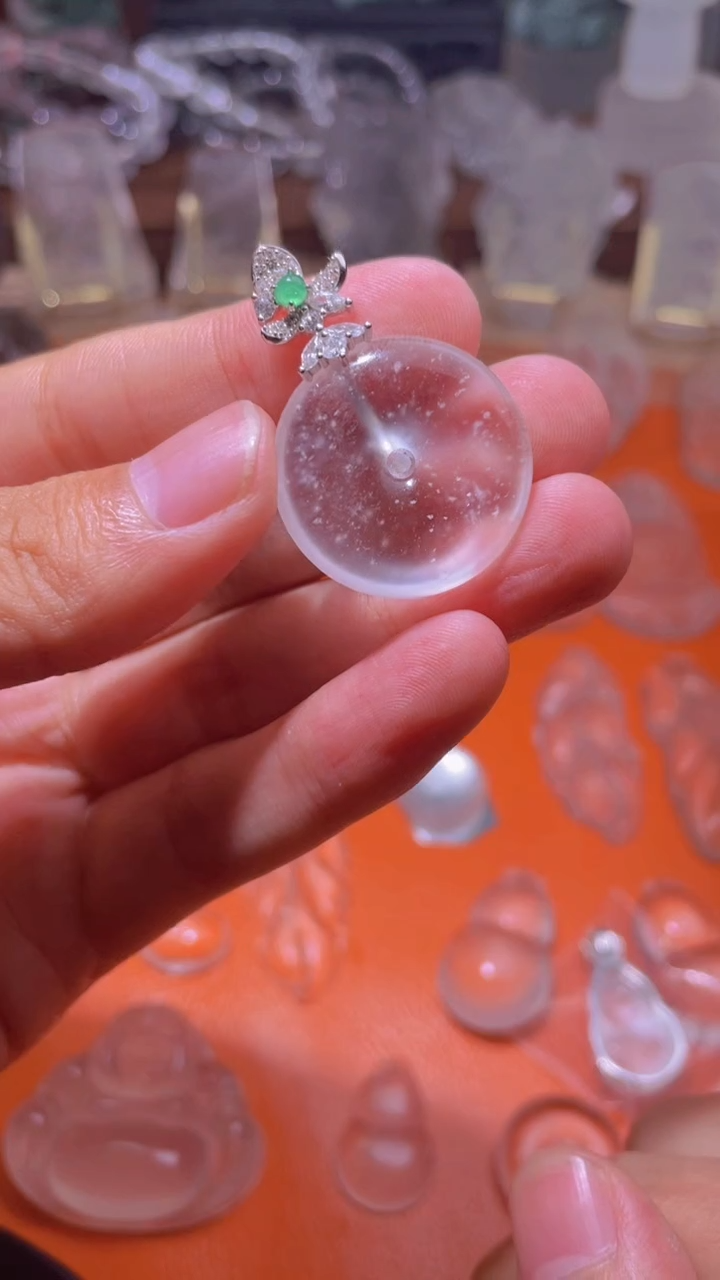 【闪购商品】石英质玉颈饰银S925镶嵌无