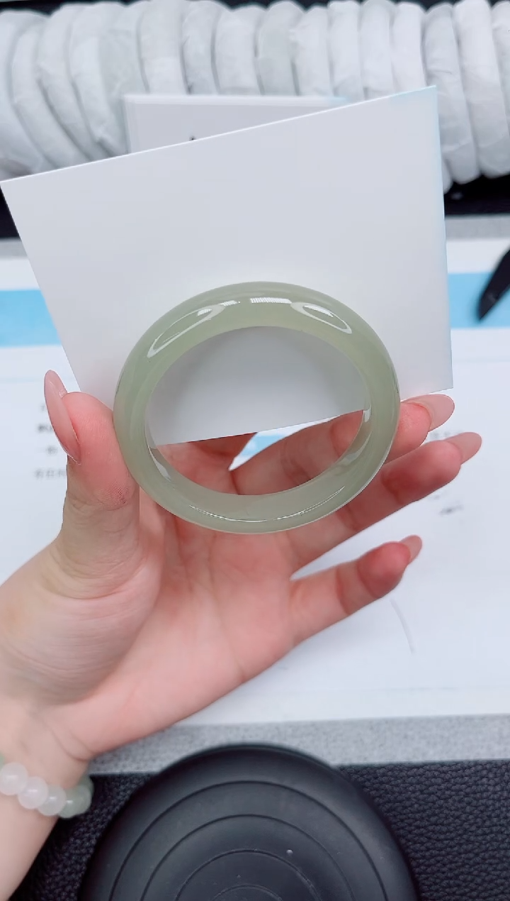 石英质玉手镯未镶嵌120-52.2