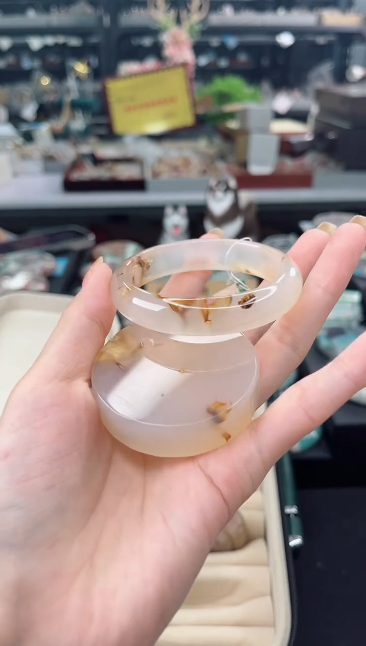 【闪购商品】石英质玉手镯未镶嵌55圈口（赠品镯心）3002