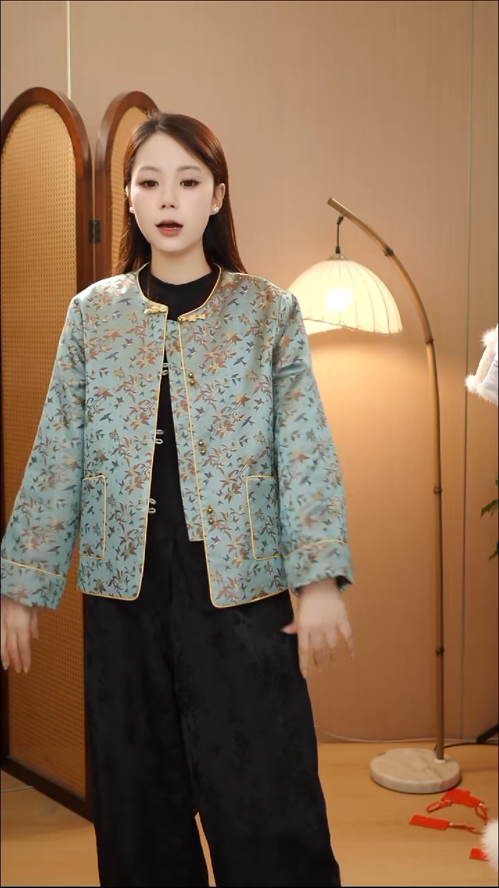 福利款枇杷山雀夹棉外套   