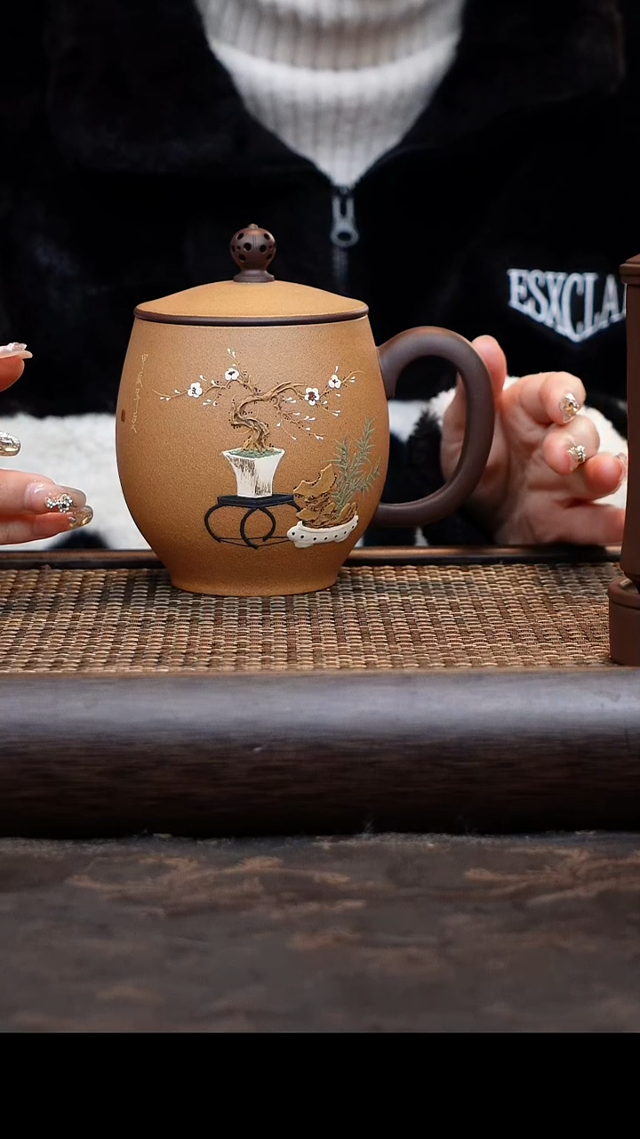 【闪购商品】紫砂茶杯粉浆龙旦清宫图