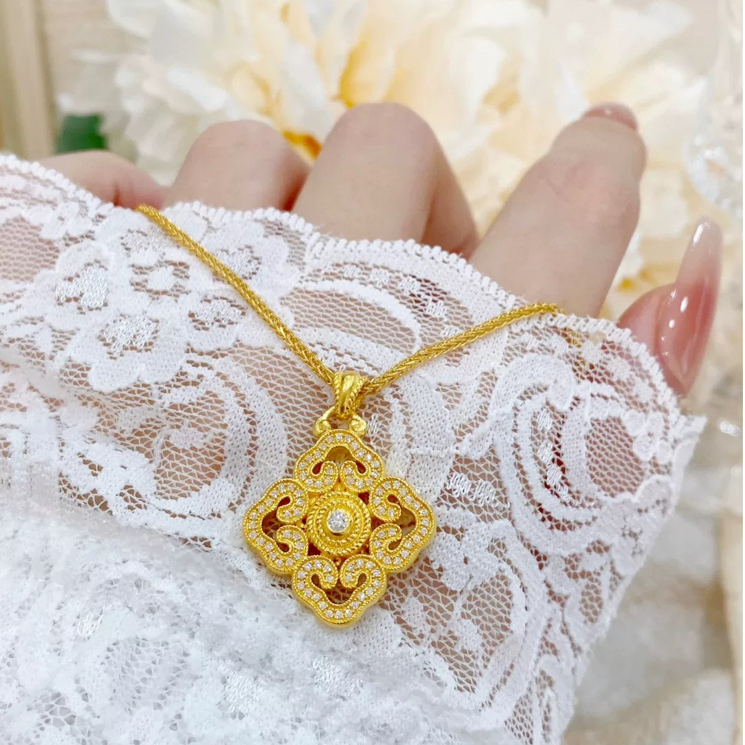 【鹏城金精选】足金莫桑四方如意吊坠