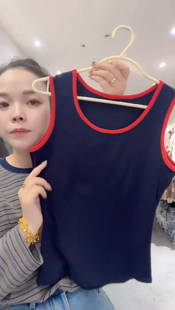 聚酯纤维（涤纶）7003 红色边边 背心