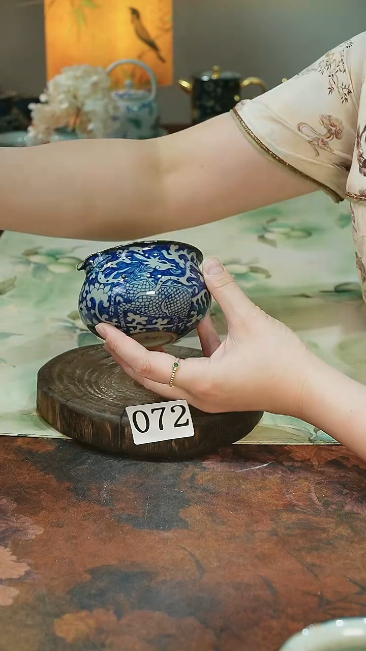 茶碗...........072