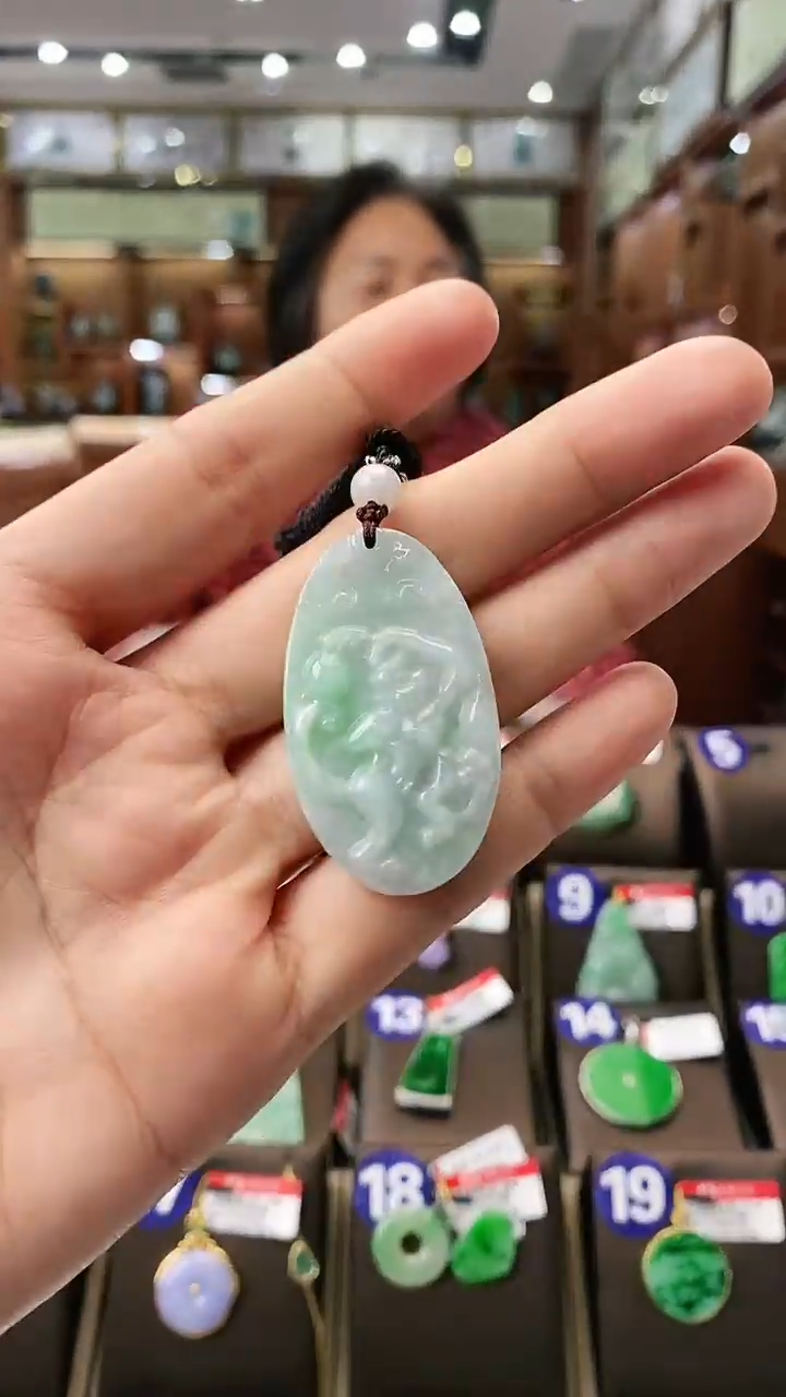 【闪购商品】翡翠手镯未镶嵌猴牌