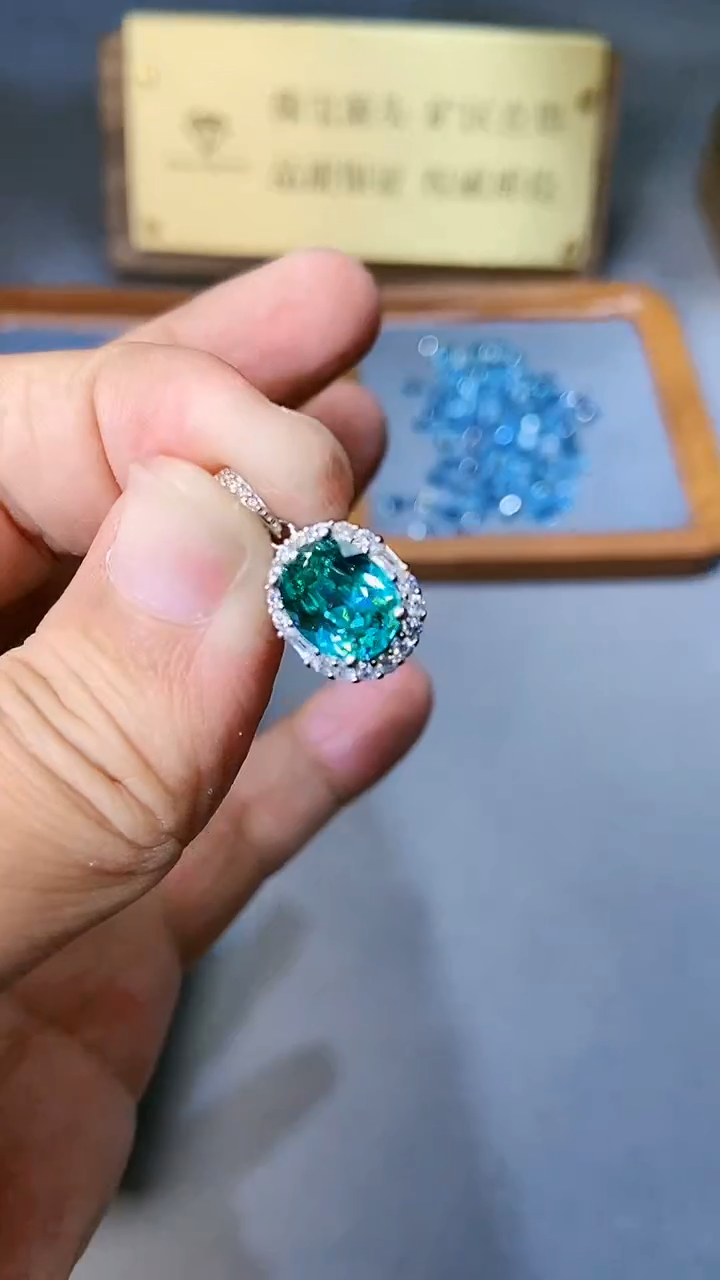 【闪购商品】托帕石颈饰银S925镶嵌354