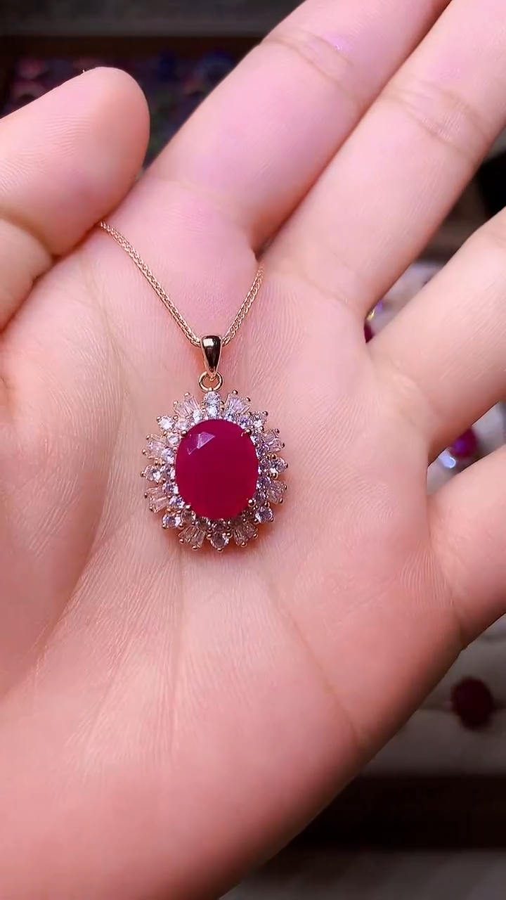 【闪购商品】红宝石颈饰银S925镶嵌....