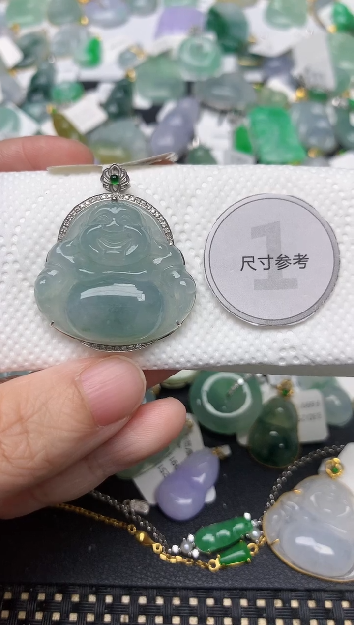颈饰18K金镶嵌翡翠天然缅甸A货翡翠