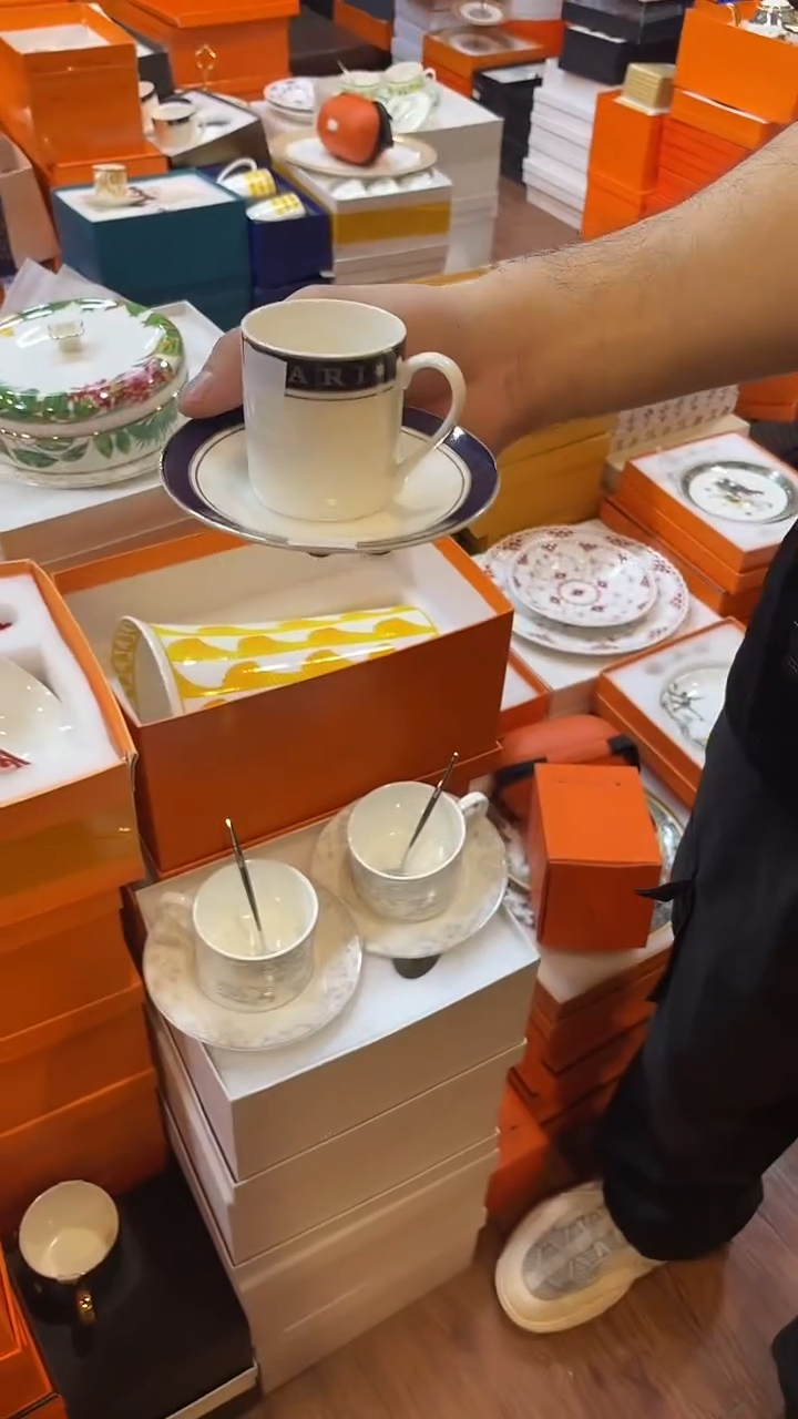 杯鸿辉家品牌瓷器，京东包邮！