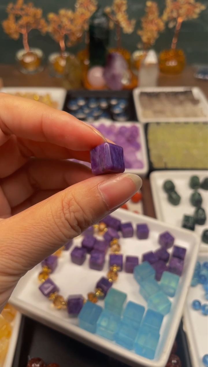 【闪购商品】未镶嵌查罗石（紫龙晶）颈饰44a多样性发其一/3.13/1个