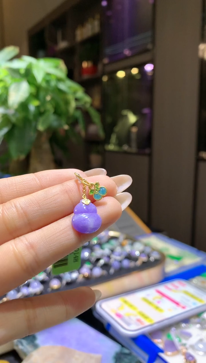 【闪购商品】翡翠吊坠(不含链)18K金镶嵌葫芦