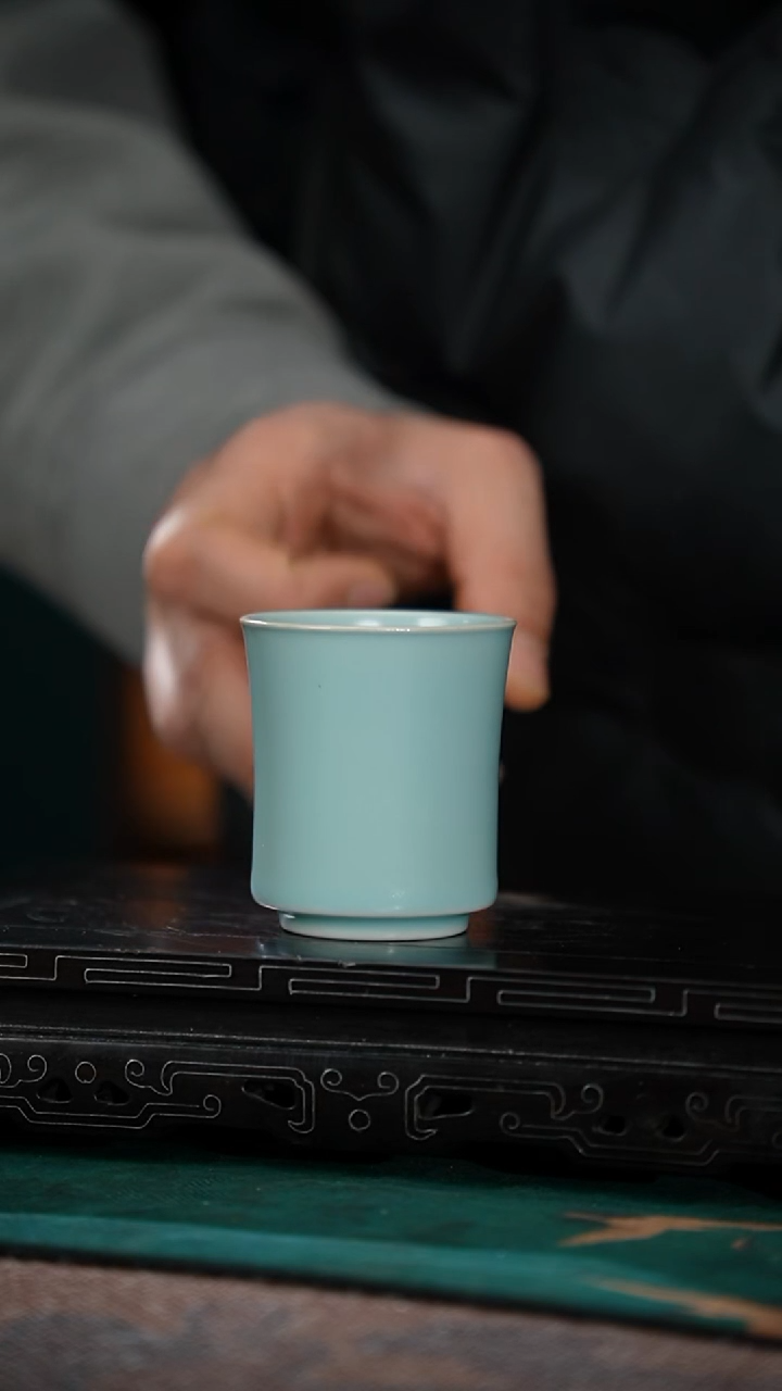 喵***苗105-1束腰闻香杯（海英）