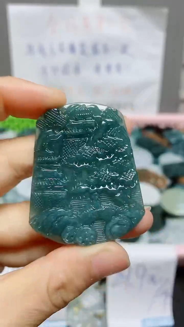 【闪购商品】翡翠颈饰未镶嵌天然翡翠A货