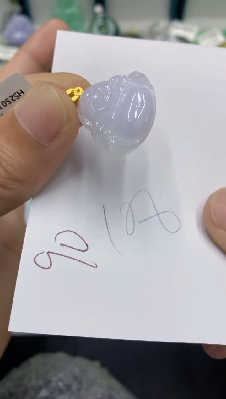 翡翠18K金镶嵌颈饰翡翠