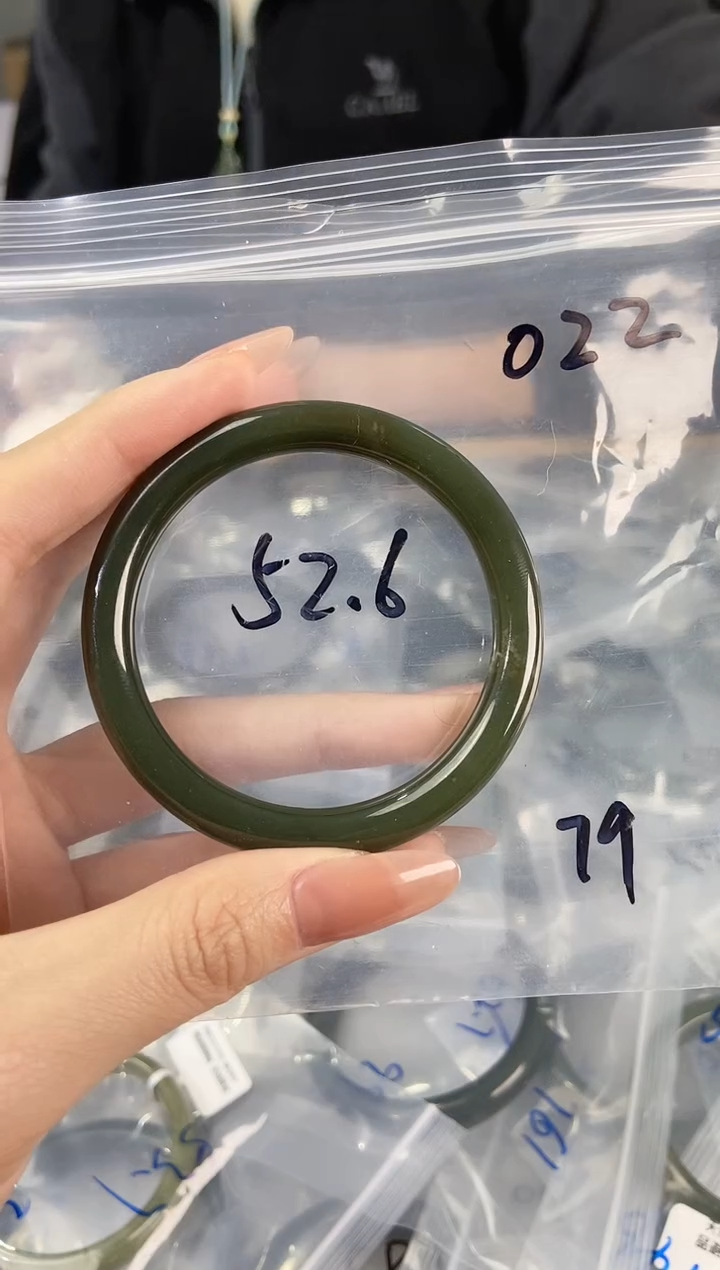 【闪购商品】和田玉手镯未镶嵌和田玉手镯022